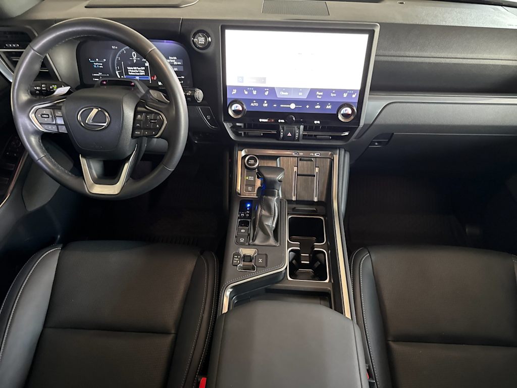 Thumbnail: 2024 Lexus ES - 2