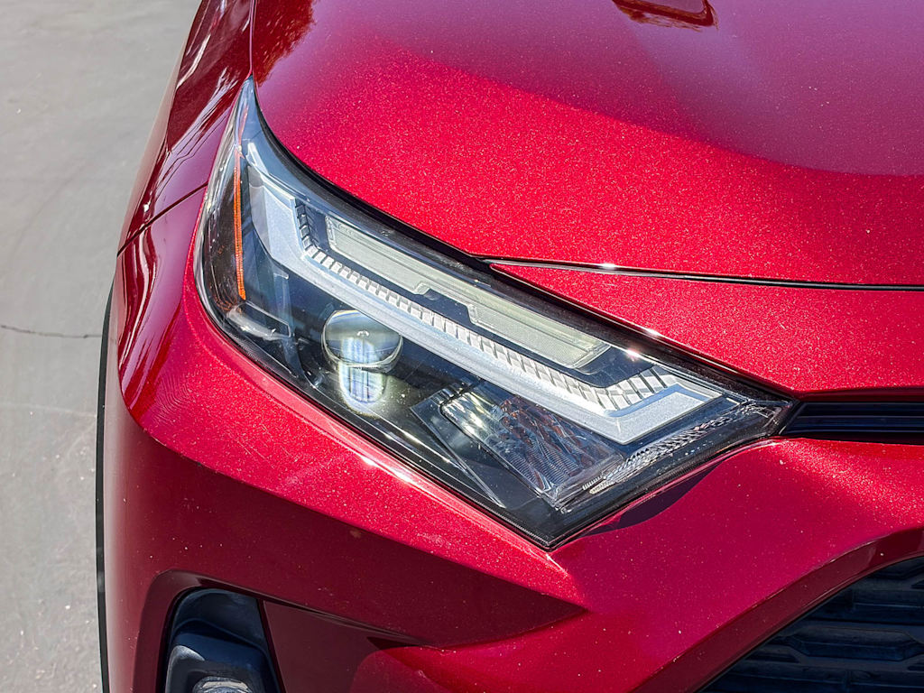 Thumbnail: 2022 Toyota RAV4 - 18