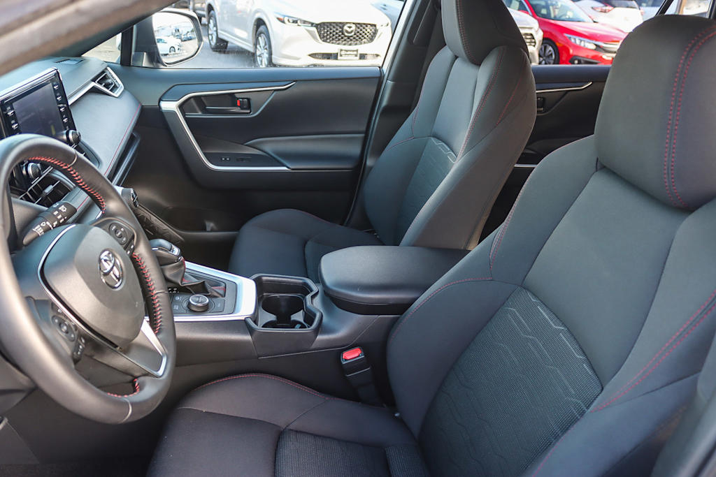 Thumbnail: 2021 Toyota RAV4 - 11