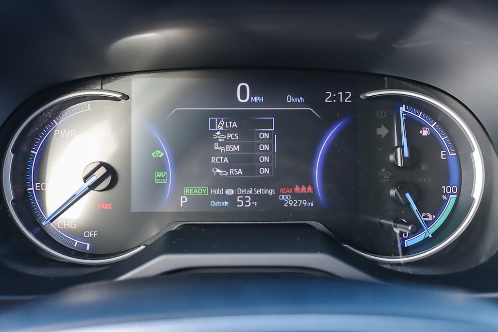 Thumbnail: 2021 Toyota RAV4 - 15