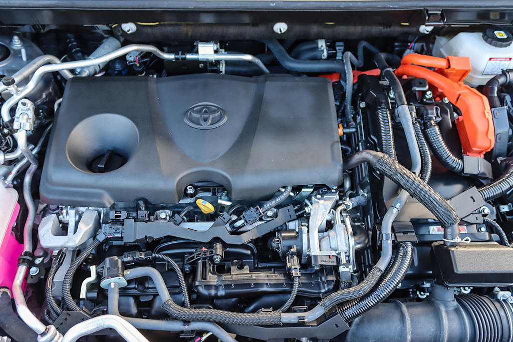 Thumbnail: 2021 Toyota RAV4 - 8