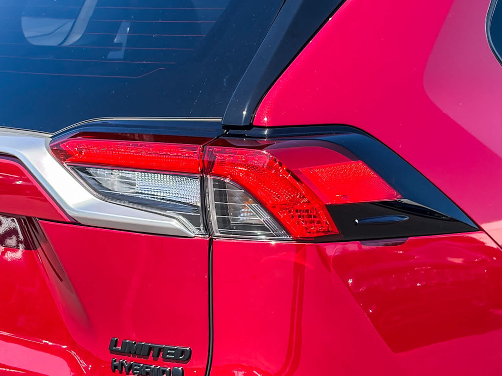 Thumbnail: 2023 Toyota RAV4 - 18