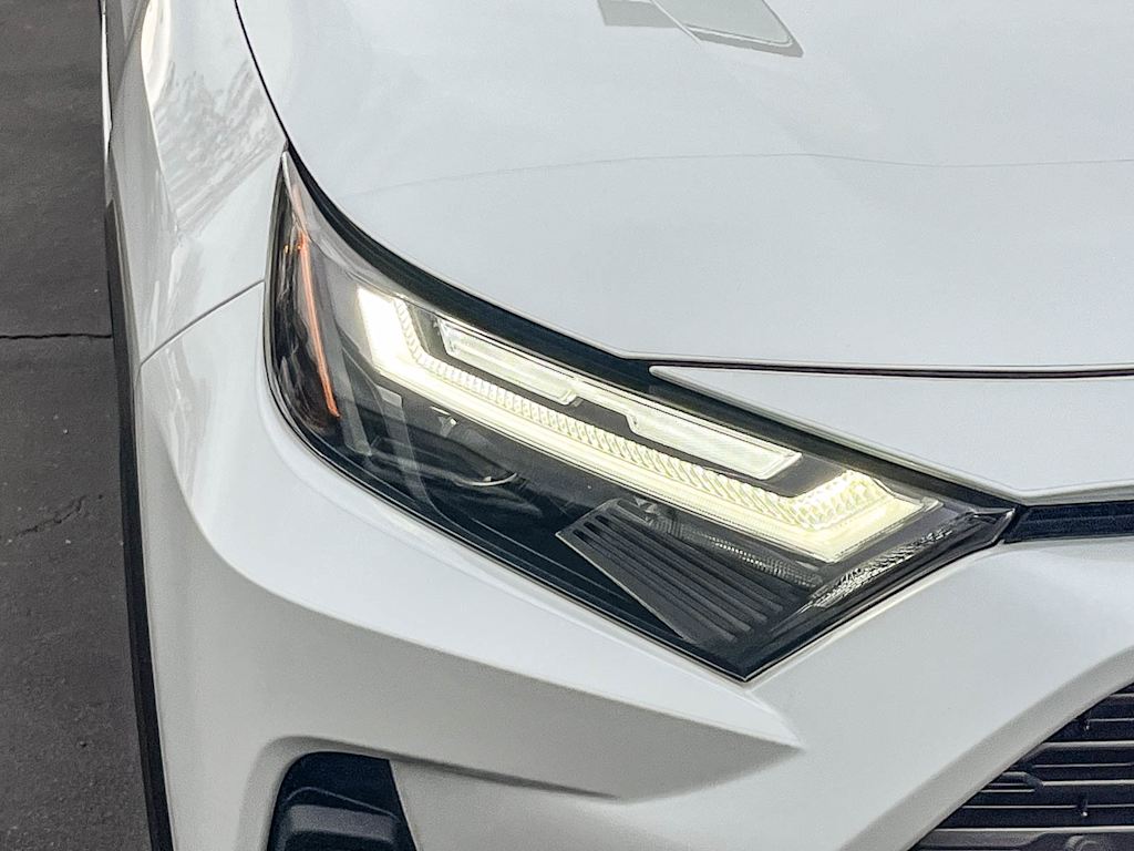 Thumbnail: 2023 Toyota RAV4 - 18