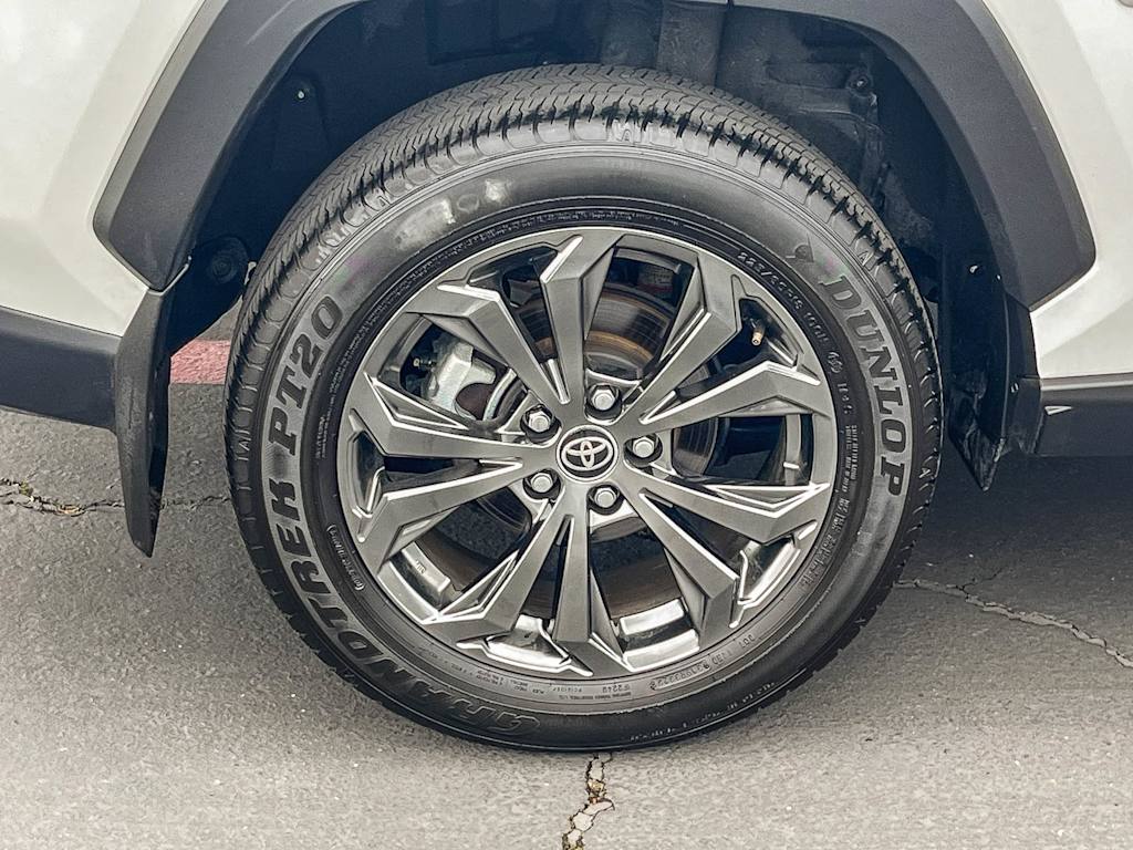 Thumbnail: 2023 Toyota RAV4 - 20