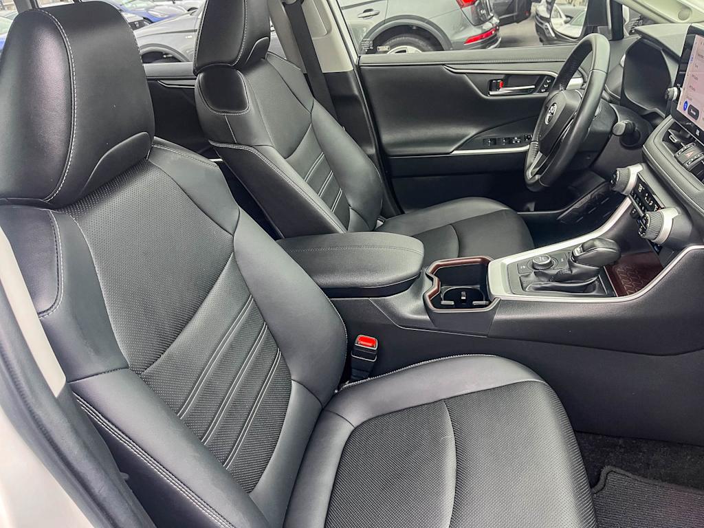 Thumbnail: 2023 Toyota RAV4 - 9