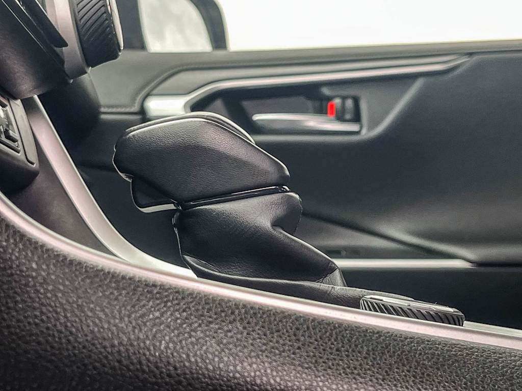 Thumbnail: 2023 Toyota RAV4 - 25