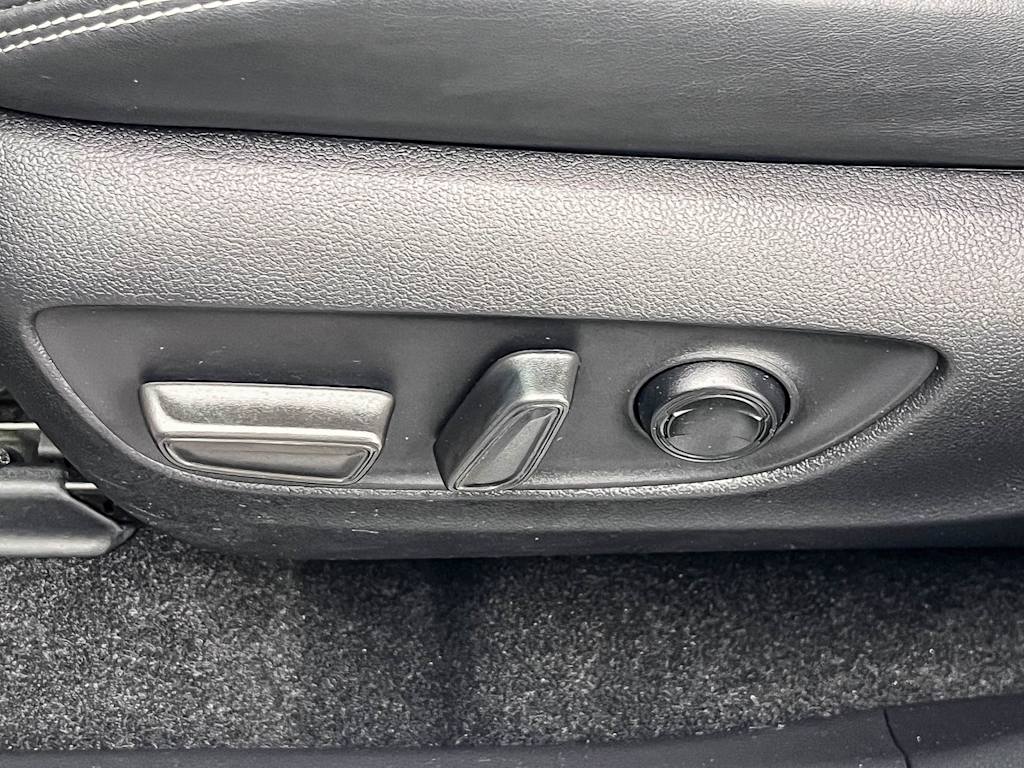 Thumbnail: 2023 Toyota RAV4 - 24