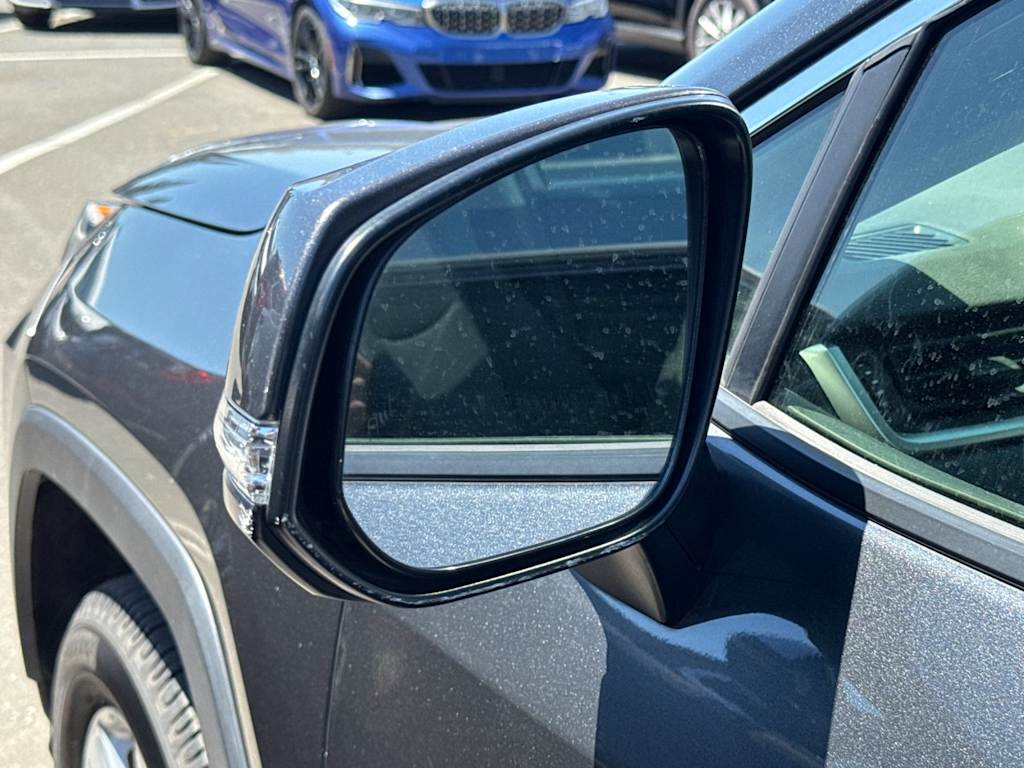 Thumbnail: 2019 Toyota RAV4 - 9