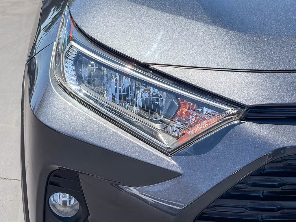 Thumbnail: 2019 Toyota RAV4 - 19