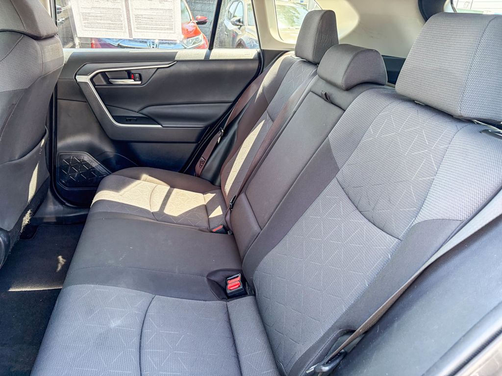 Thumbnail: 2019 Toyota RAV4 - 11