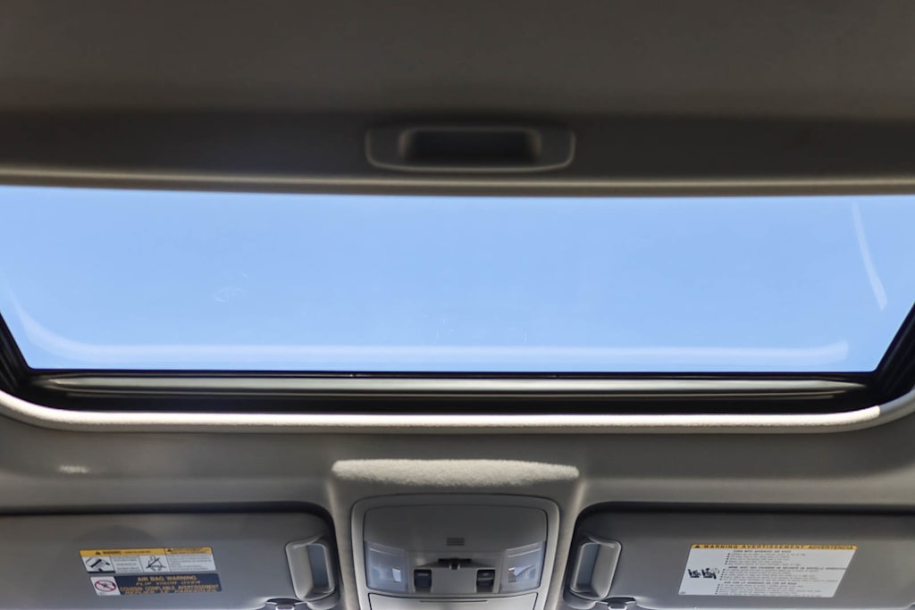 Thumbnail: 2018 Toyota RAV4 - 23