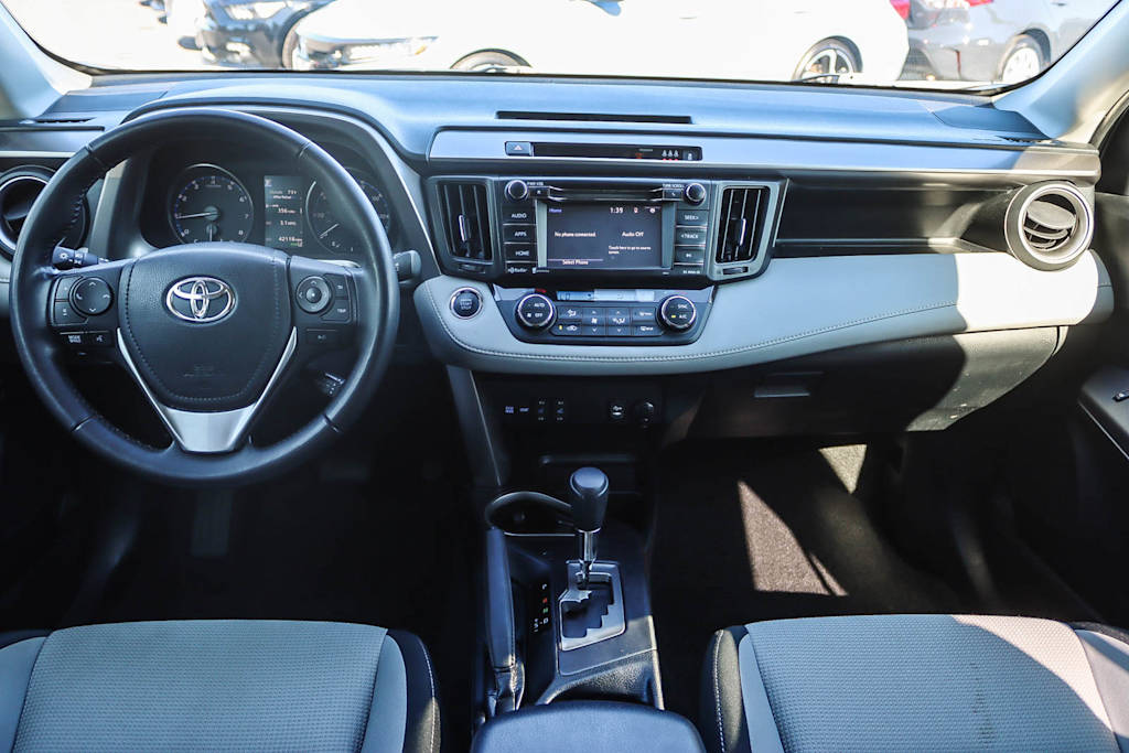 Thumbnail: 2018 Toyota RAV4 - 2