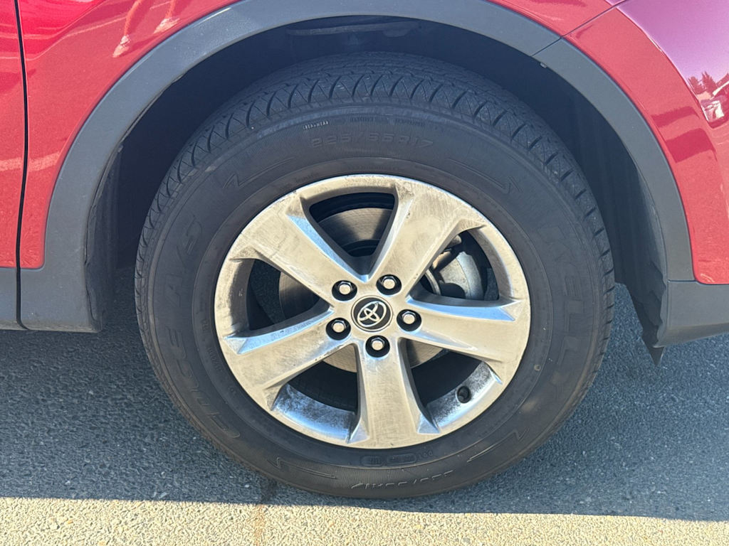 Thumbnail: 2015 Toyota RAV4 - 6