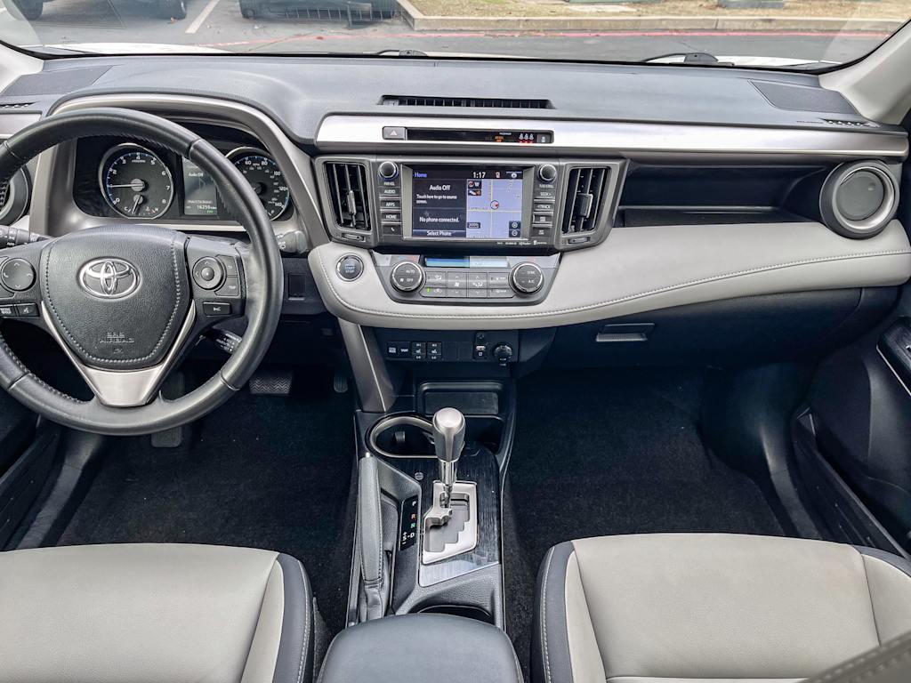 Thumbnail: 2018 Toyota RAV4 - 2