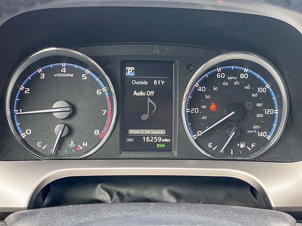 Thumbnail: 2018 Toyota RAV4 - 14