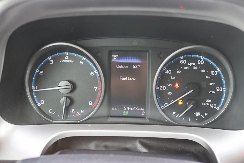 Thumbnail: 2018 Toyota RAV4 - 14