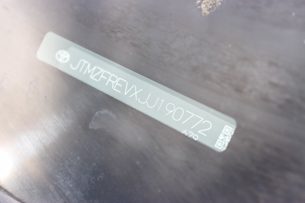 Thumbnail: 2018 Toyota RAV4 - 16