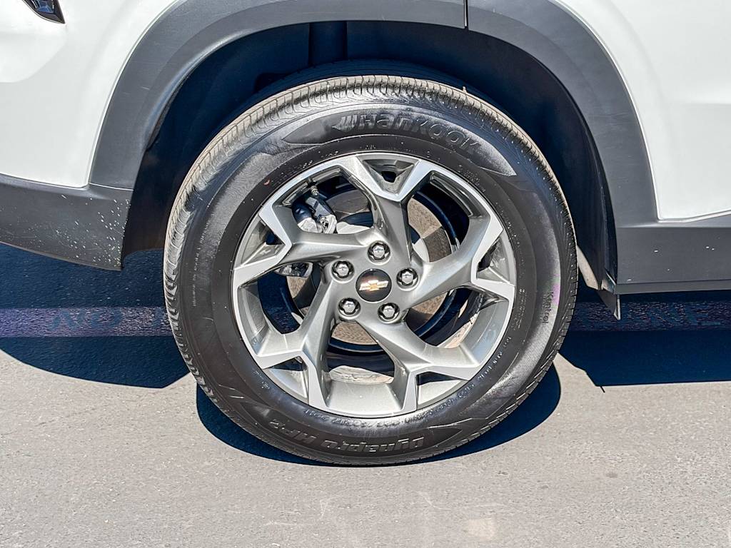 Thumbnail: 2025 Chevrolet Trax - 22