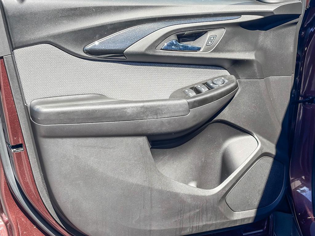 Thumbnail: 2023 Chevrolet TrailBlazer - 31