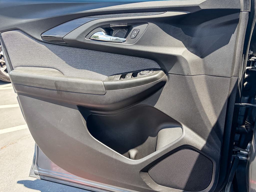 Thumbnail: 2021 Chevrolet TrailBlazer - 22