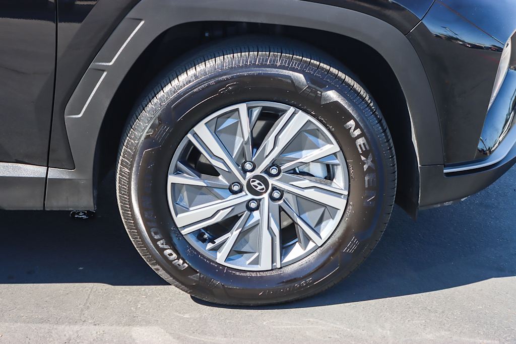 Thumbnail: 2023 Hyundai Tucson - 6