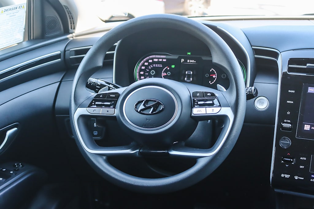 Thumbnail: 2023 Hyundai Tucson - 8