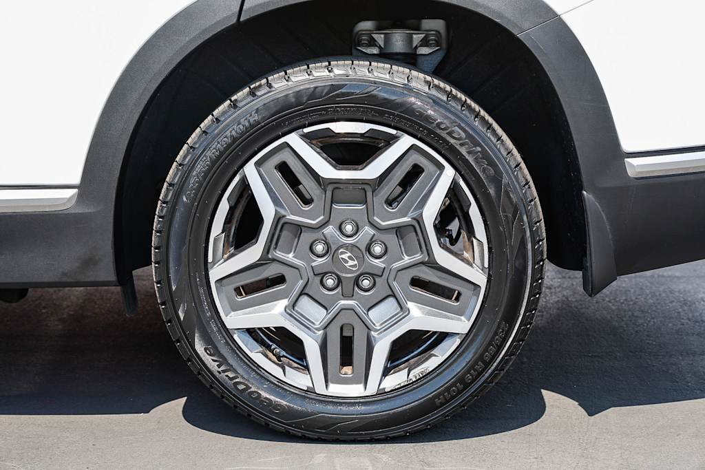 Thumbnail: 2022 Hyundai Santa Fe - 25