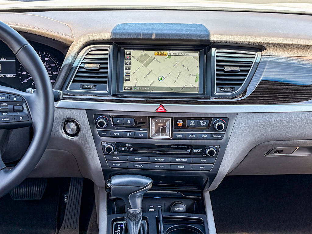 Thumbnail: 2018 Genesis G80 - 12