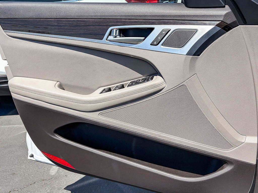 Thumbnail: 2018 Genesis G80 - 22