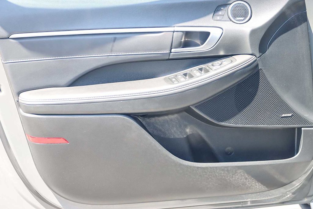 Thumbnail: 2023 Hyundai Sonata - 22