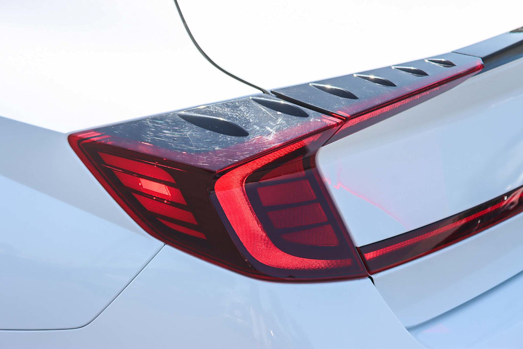 Thumbnail: 2023 Hyundai Sonata - 18