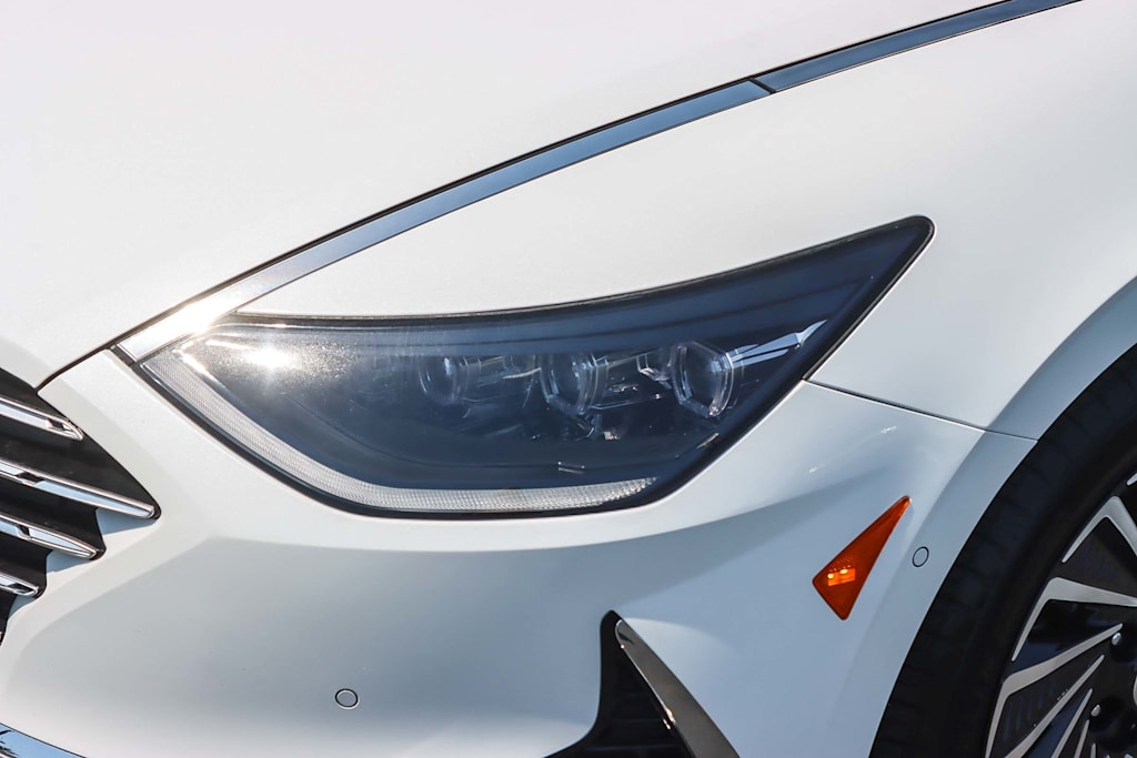 Thumbnail: 2023 Hyundai Sonata - 17