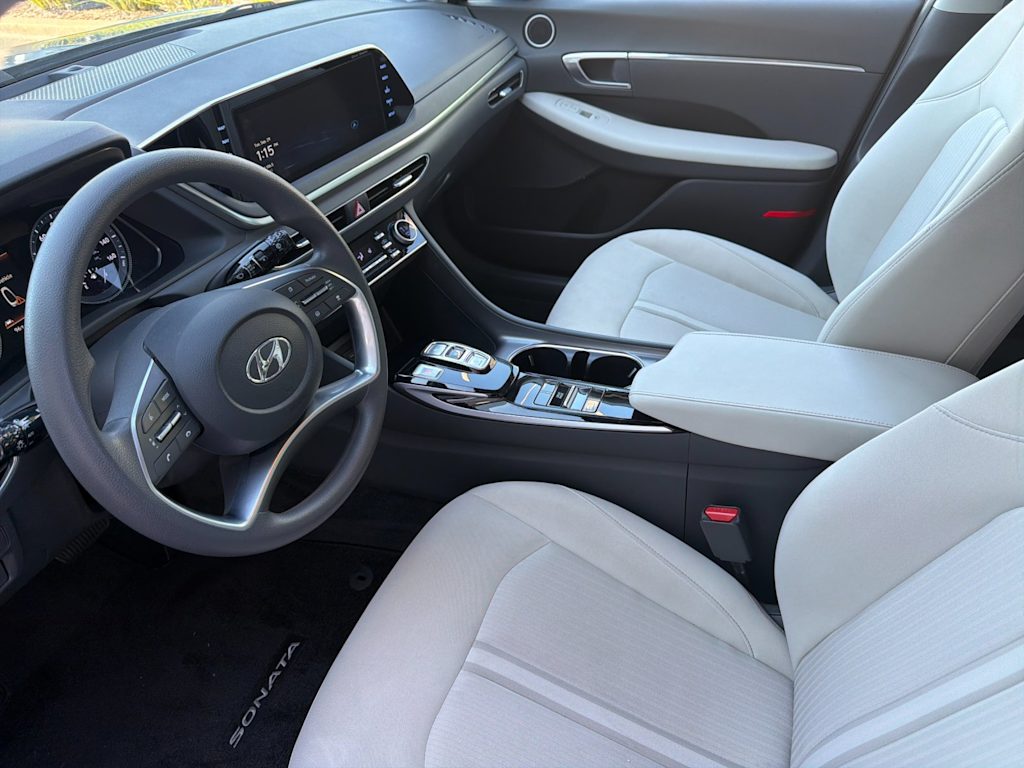 Thumbnail: 2023 Hyundai Sonata - 8