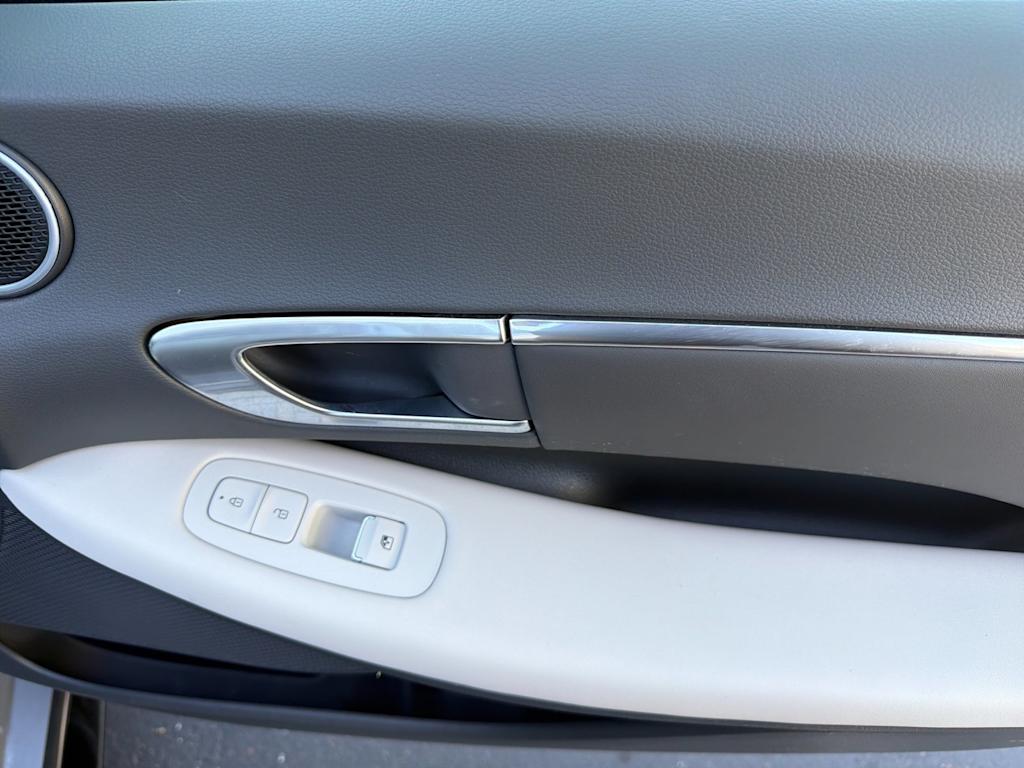 Thumbnail: 2023 Hyundai Sonata - 24