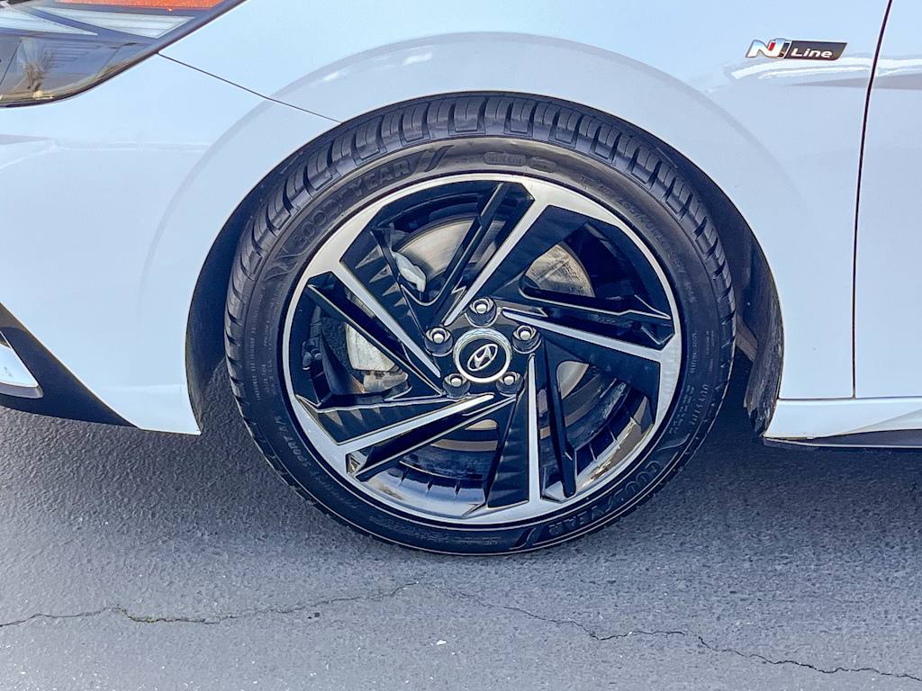 Thumbnail: 2022 Hyundai Elantra - 7