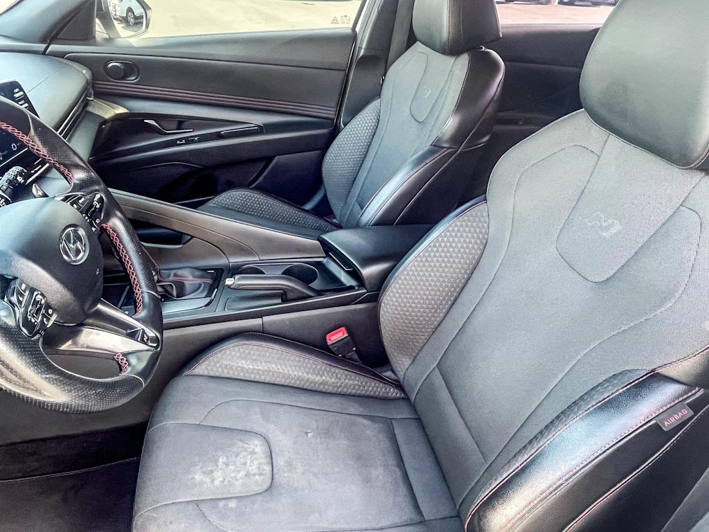 Thumbnail: 2022 Hyundai Elantra - 11