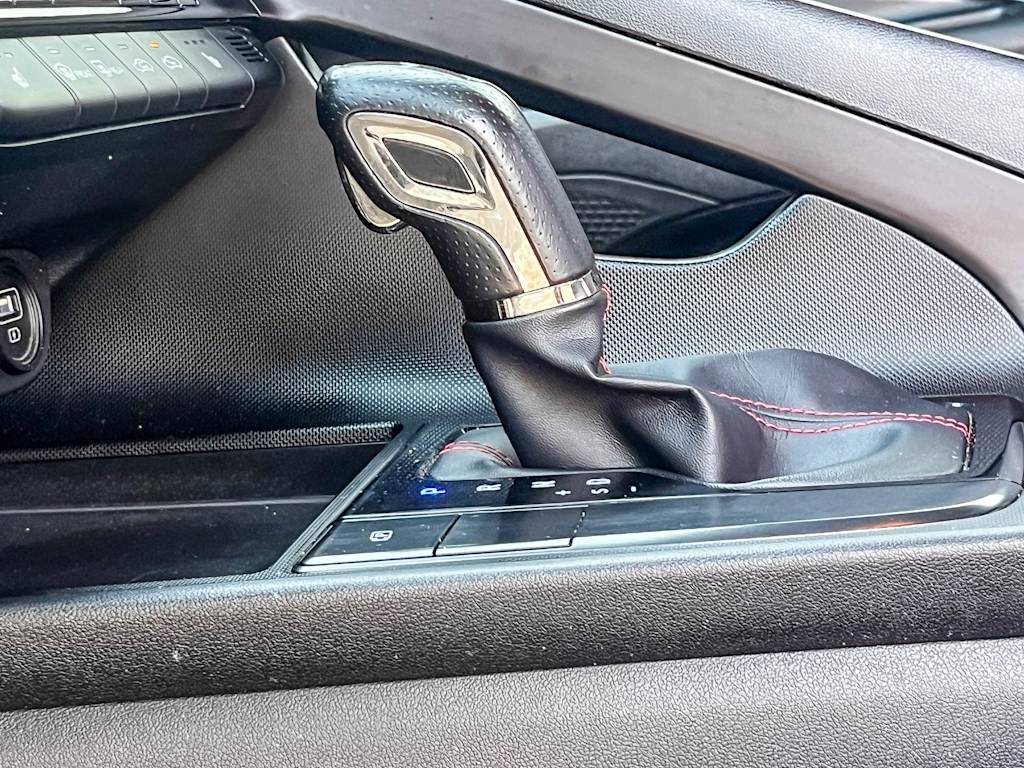 Thumbnail: 2022 Hyundai Elantra - 25