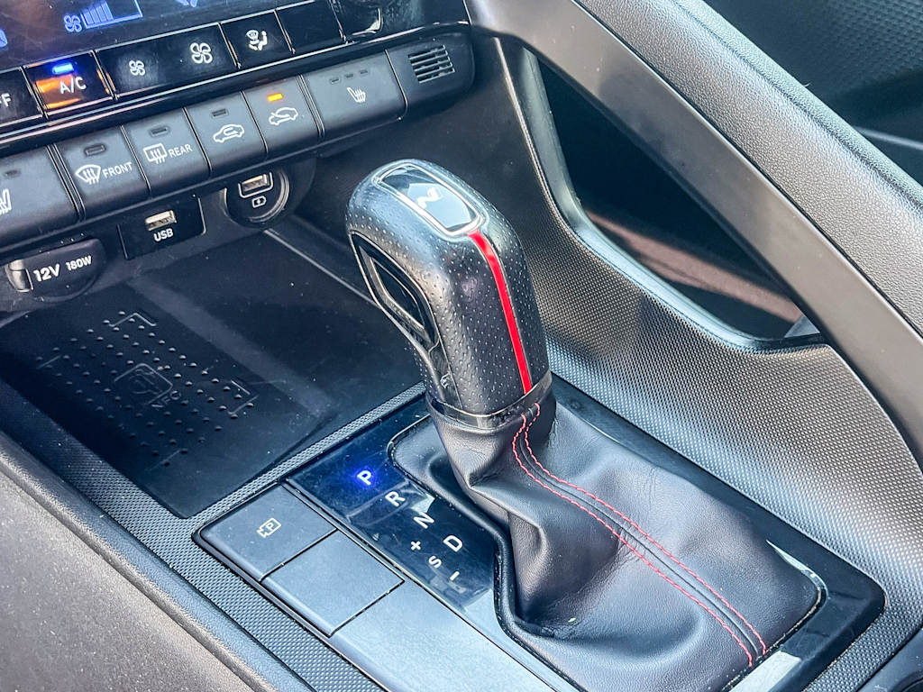 Thumbnail: 2022 Hyundai Elantra - 14