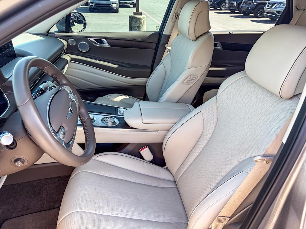 Thumbnail: 2023 Genesis GV80 - 10