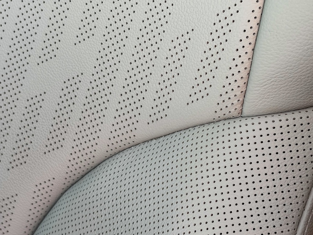 Thumbnail: 2023 Genesis GV80 - 24