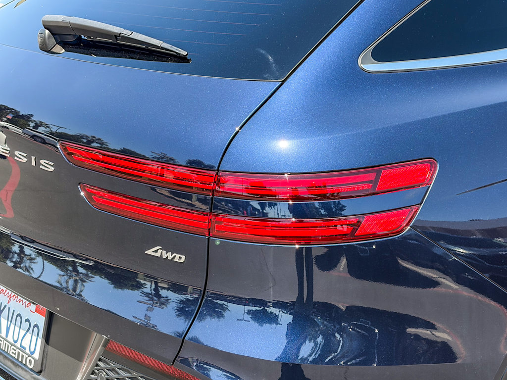 Thumbnail: 2022 Genesis GV70 - 18