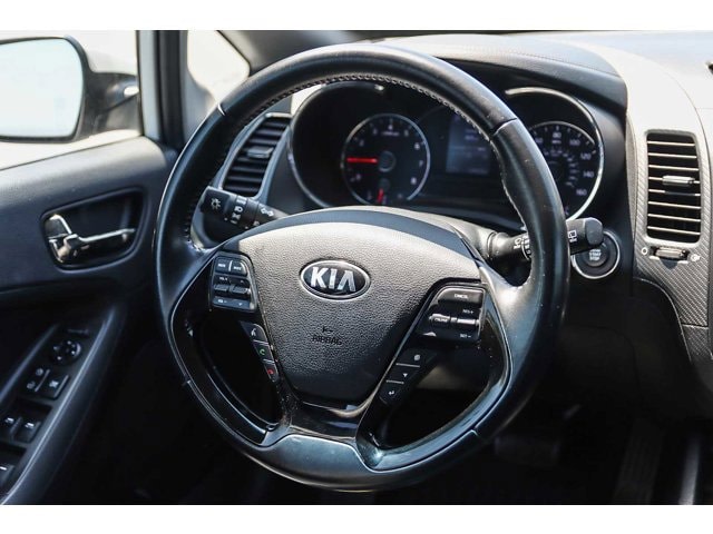 Thumbnail: 2017 Kia Forte - 8