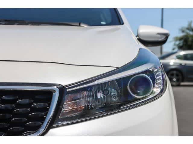 Thumbnail: 2017 Kia Forte - 18
