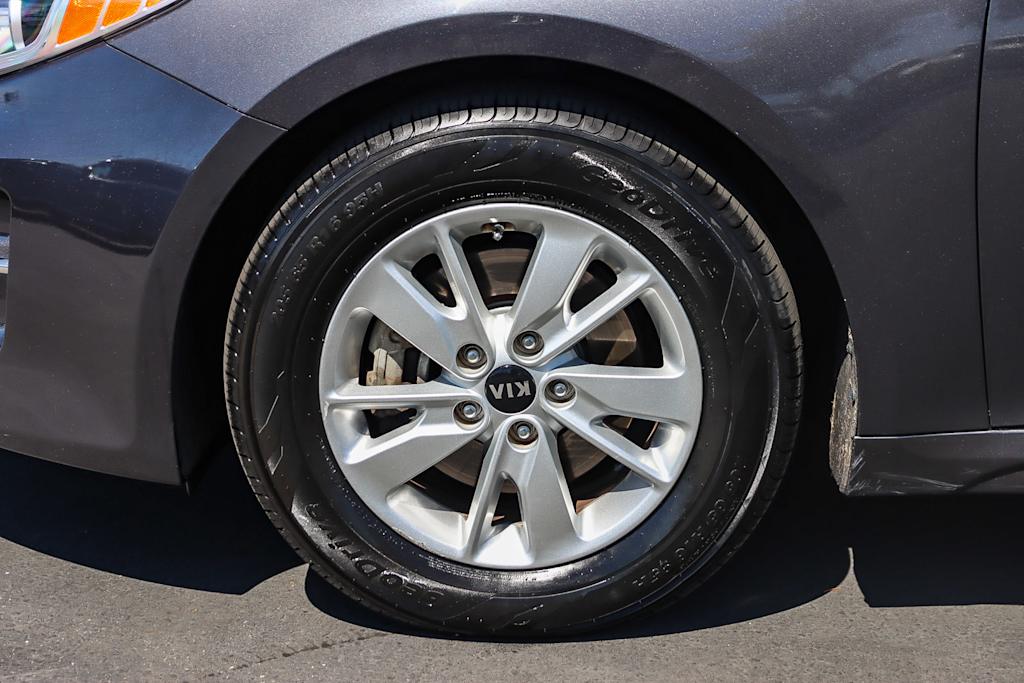 Thumbnail: 2018 Kia Optima - 6