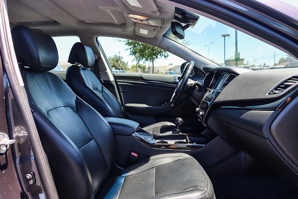 Thumbnail: 2014 Kia Cadenza - 9