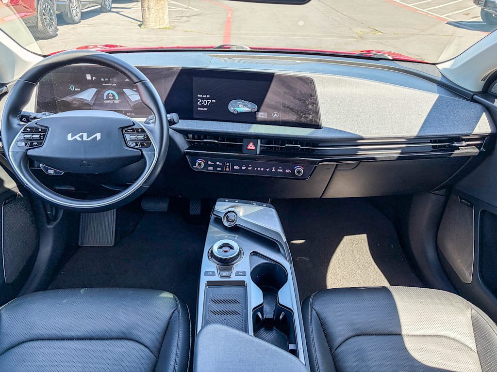 Thumbnail: 2023 Kia EV6 - 2