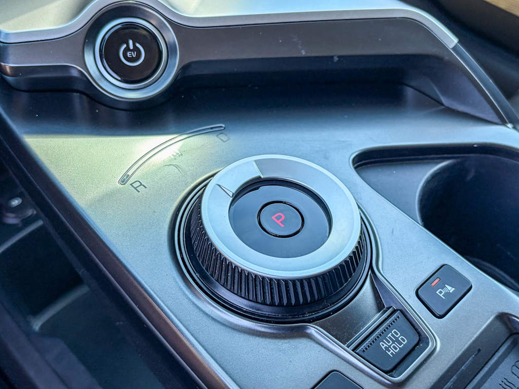 Thumbnail: 2023 Kia EV6 - 21