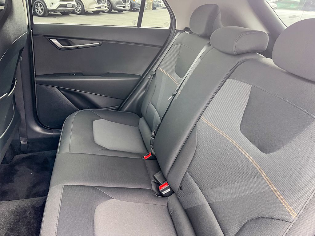 Thumbnail: 2024 Kia Niro - 12