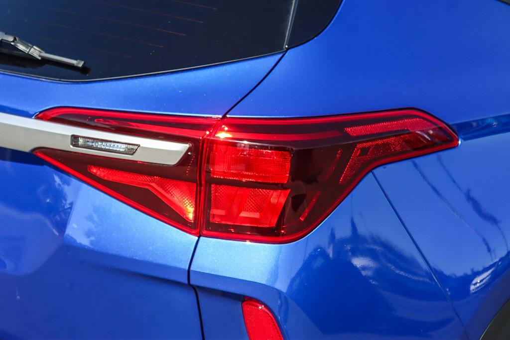 Thumbnail: 2023 Kia Seltos - 16