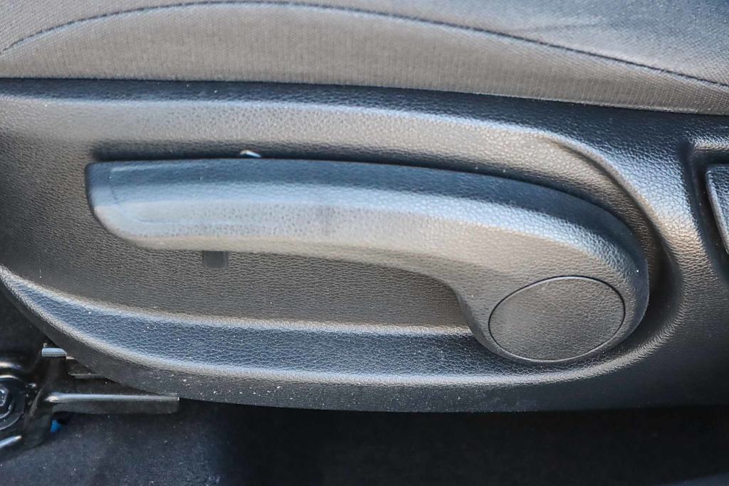 Thumbnail: 2023 Kia Seltos - 20